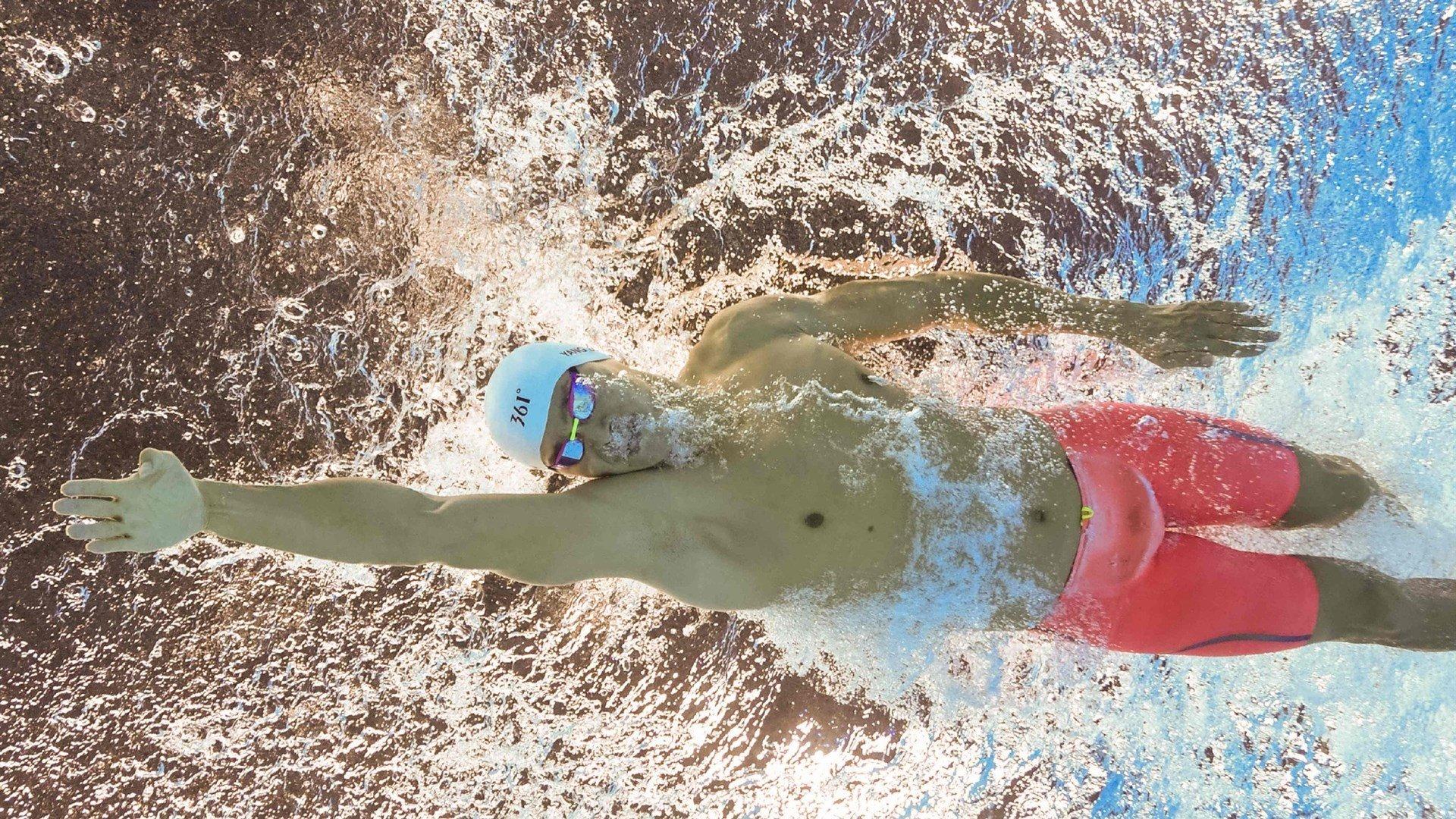 百米飞人巅峰对决 新锐天才打破十年垄断